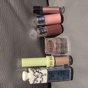 Lose glitter & pigment makeup lot